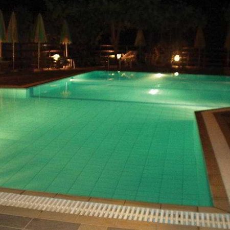 Ormos Atalia Aparthotel Bali  Buitenkant foto